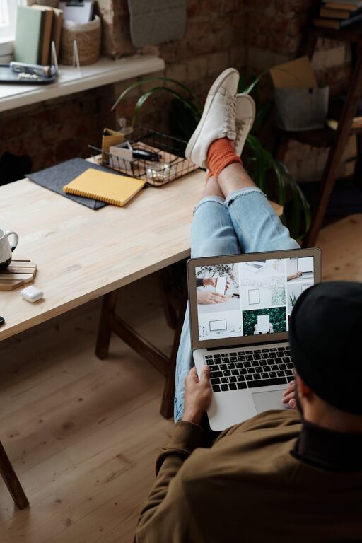 Tips for Creating a Relaxing Home Workspace to Boost Productivity